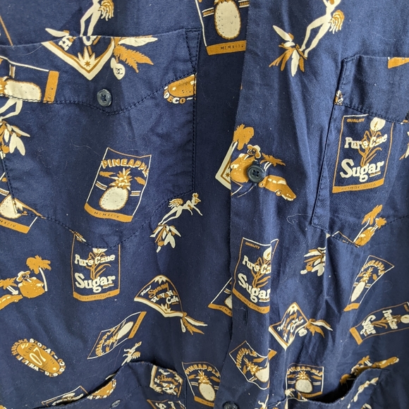 DC button down shirt - Picture 3 of 4